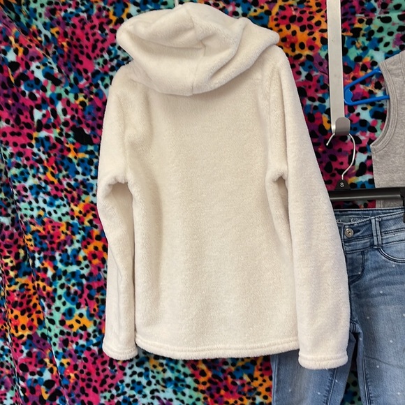 3 FOR 1 price!•~GIRLS~• Bundle ~ Isaac Mizrahi Hoodie, jeans/jeggings + tank top - Picture 6 of 13